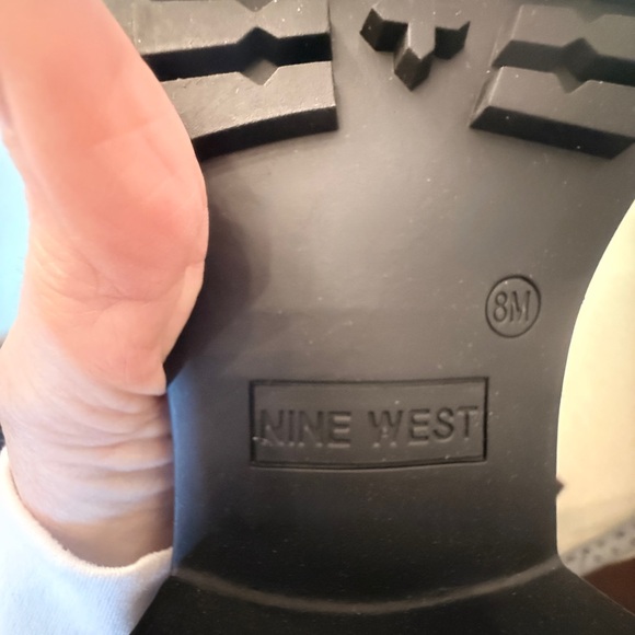 Nine West NWOT Blondy Black Knee-High Size 8 $159 MSRP Not a mark on these - Picture 3 of 9